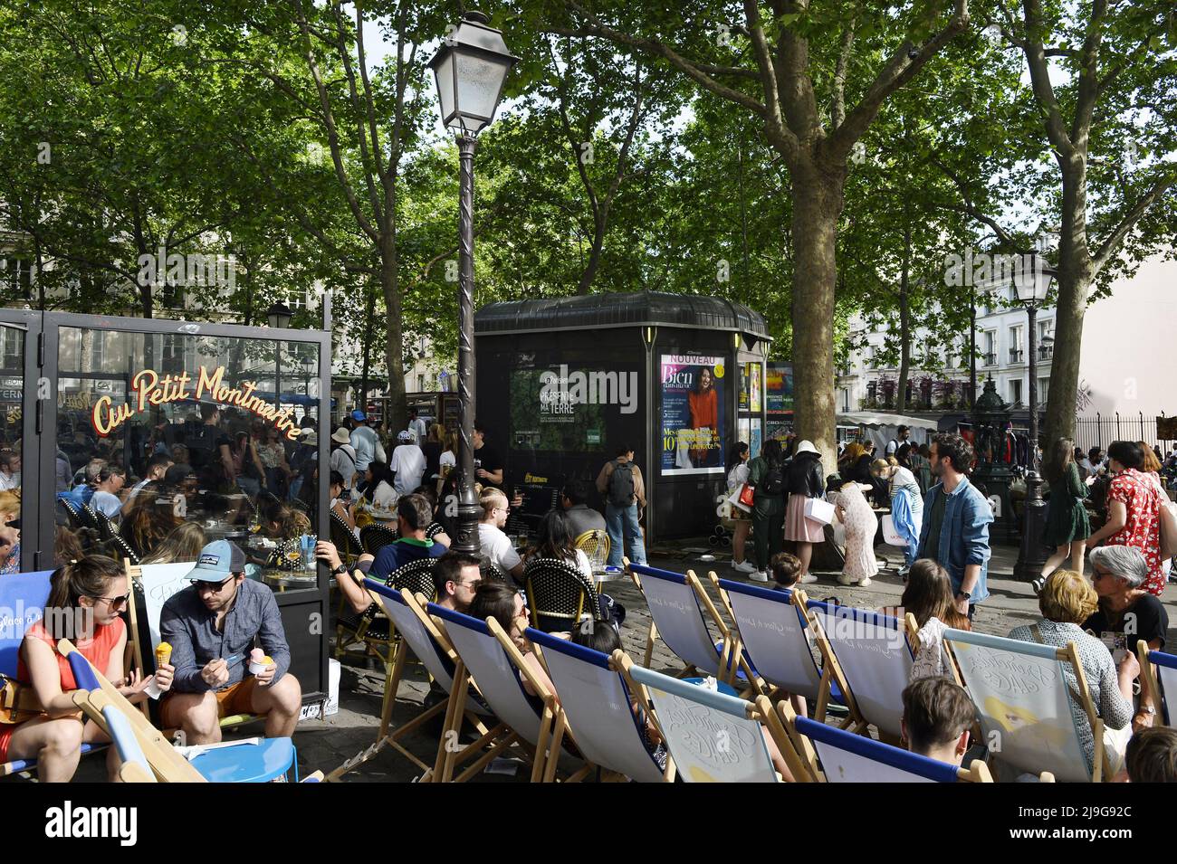 Brocante auf der Place des Abbesses - Paris 18. - Frankreich Stockfoto