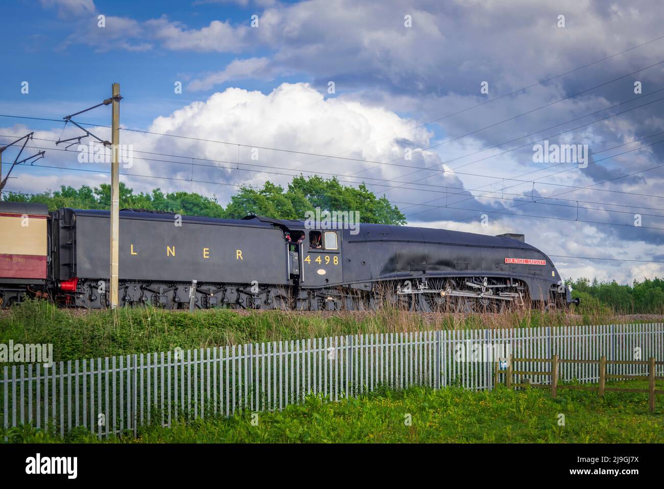 Heritage restaurierte A4 Pacific Dampflokomotive Sir Nigel Gresley auf ihrer ersten Bahntour nach der Überholung, die von Carlisle aus Richtung Süden zurück nach Crewe führt Stockfoto