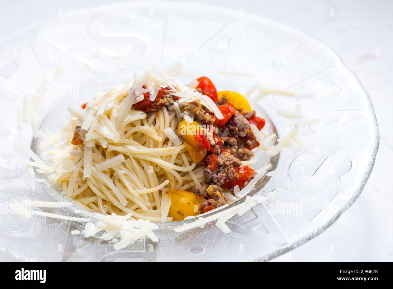 Spaghetti mit Hackfleisch und Tomaten Stockfoto