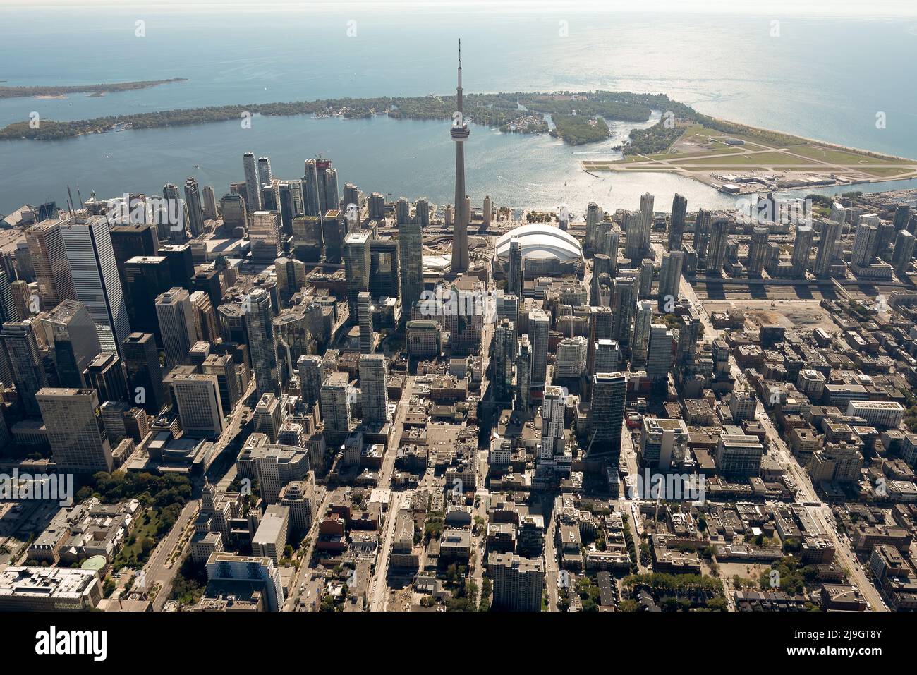 Toronto aus dem Norden der University Avenue Stockfoto