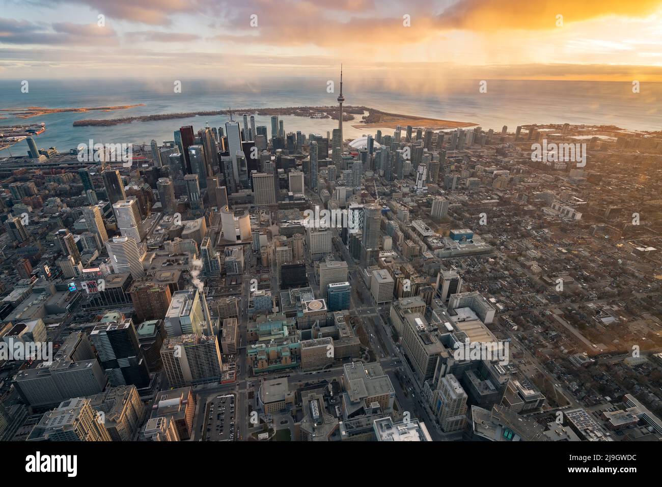 Toronto aus dem Norden der University Avenue Stockfoto