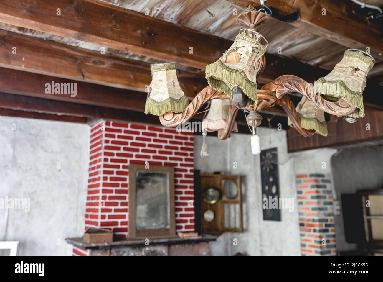 Urbex, altes verlassenes Haus irgendwo in Belgien. Stockfoto