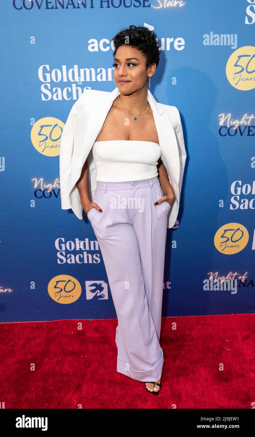 New York, NY - 23. Mai 2022: Ariana DeBose nimmt an der Covenant House Night of Covenant Stars Gala im Chelsea Industrial Teil Stockfoto