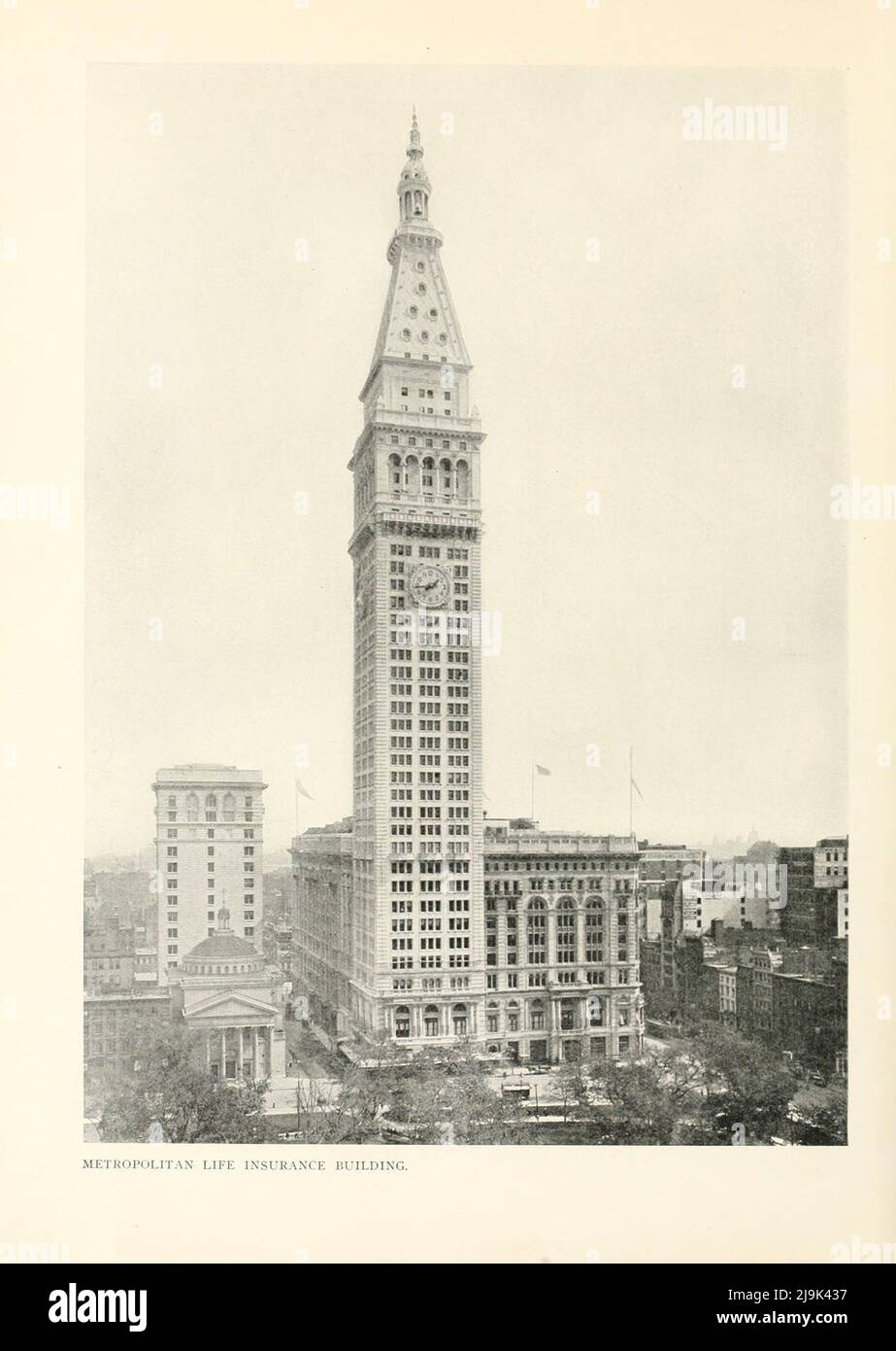 Metropolitan Life Insurance Building 1911 aus dem Buch ' New York Illustrated ' Erscheinungsdatum 1911 Verlag New York : Success Postal Card Co. Stockfoto