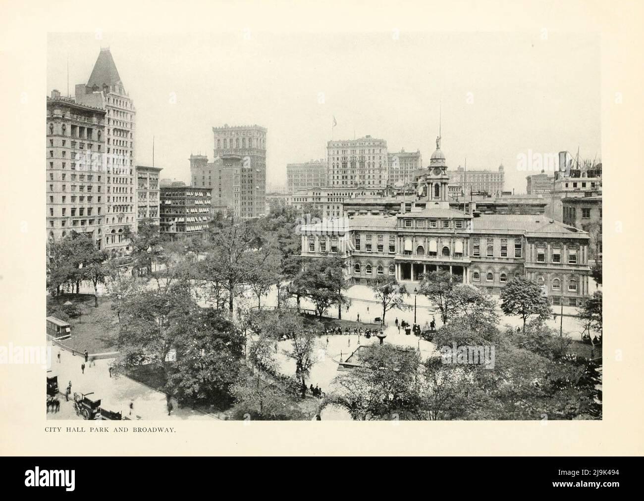 City Hall Park and Broadway 1911 aus dem Buch ' New York Illustrated ' Erscheinungsdatum 1911 Verlag New York : Success Postal Card Co. Stockfoto