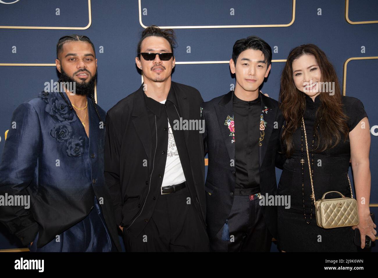 21. Mai 2022, Los Angeles, Kalifornien, USA: (L-R) Anik Khan, Alexander Hodge, Eric Nam, Nina Yang Bongiovi nimmt an der Gold House's Inaugural Gold Gala: A New Gold Age Teil. (Bild: © Billy Bennight/ZUMA Press Wire) Stockfoto