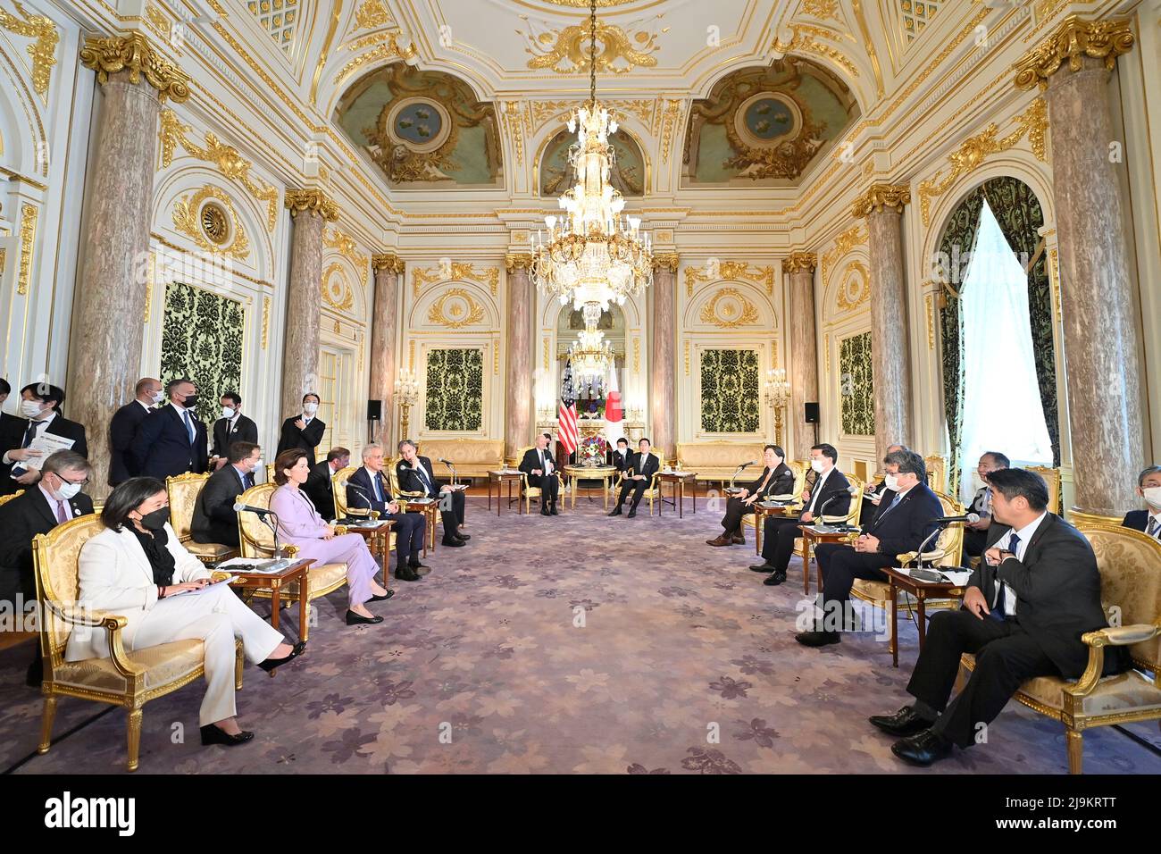 (220524) -- TOKIO, 24. Mai 2022 (Xinhua) -- der japanische Premierminister Fumio Kishida trifft sich am 23. Mai 2022 mit dem US-Präsidenten Joe Biden in Tokio, Japan. (David Mareuil/Pool via Xinhua) Stockfoto