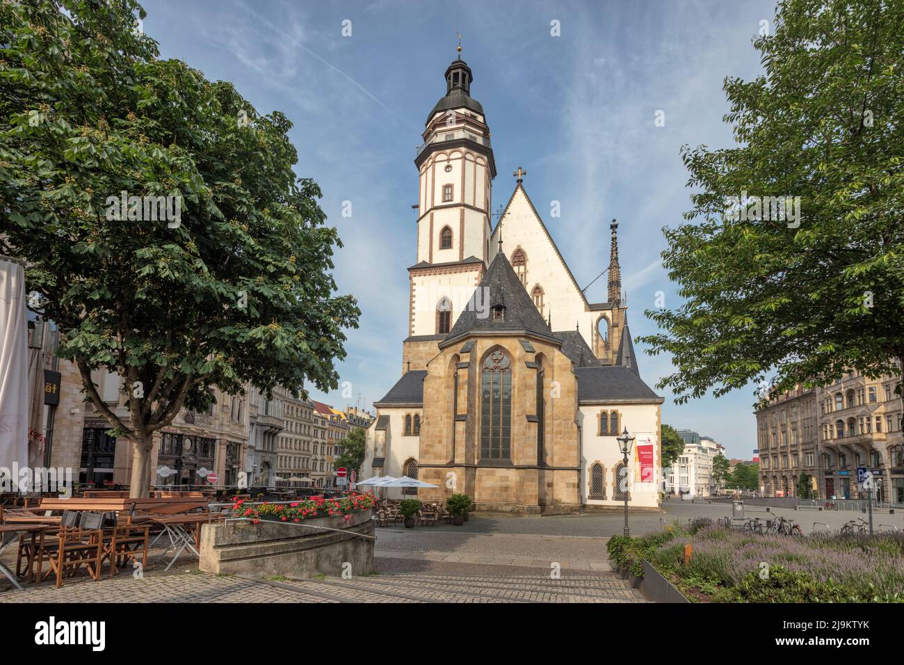 Thomas-Kirche, Thomaskirche, eine gotische romanische Lutherische Kirche aus dem 12. Jahrhundert. Grabstätte von Johann Sebastian Bach in Leipzig Stockfoto