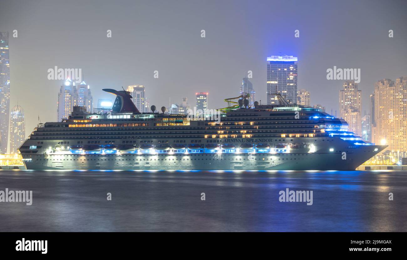 Leuchtendes Kreuzfahrtschiff Spielzeug - Elektrisches Schiff Mit Licht & Sound Für Kinder