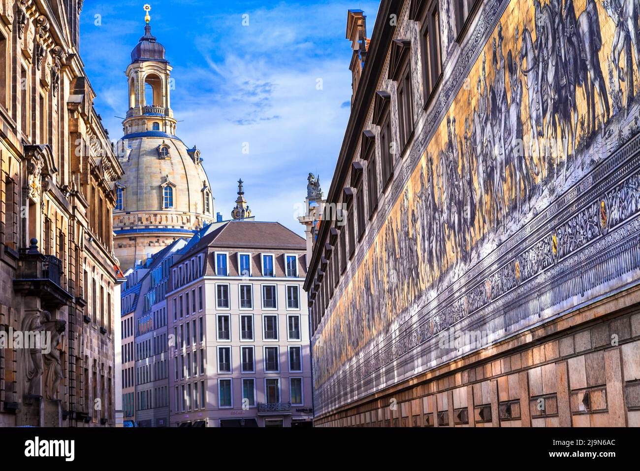 Dresden, Deutschland. Fürstenzug.Es ist bekannt als das größte Porzellankunstwerk im Wort Stockfoto