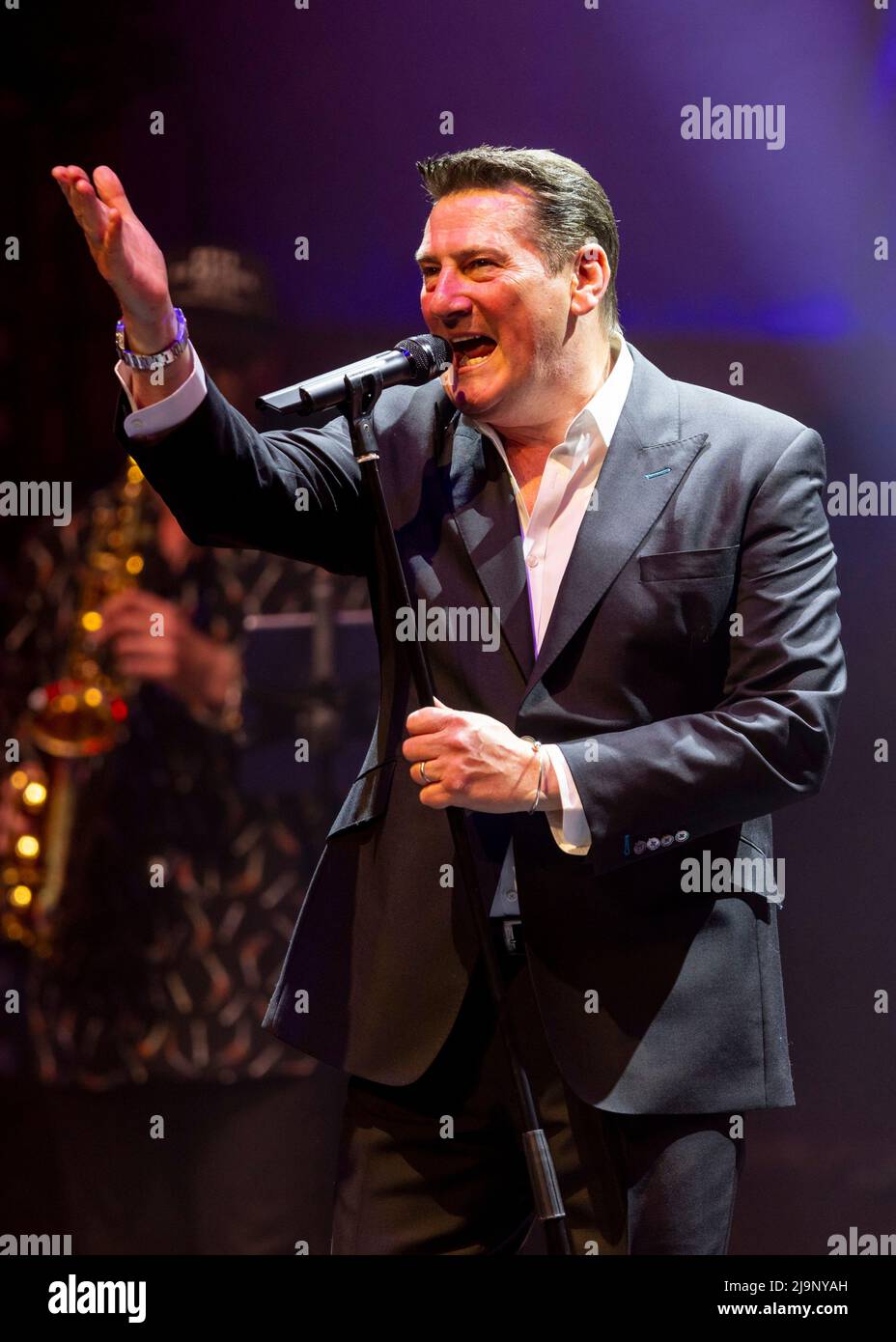 Edinburgh, Großbritannien. 24.. Mai 2022. Tony Hadley spielt live in der Edinburgh Usher Hall am Dienstag, den 24.. Mai 2022 Tony spielt mit seiner Band ‘The Fabulous TH Band', die vier Jahrzehnte seit Tony erstmals Musik mit seiner ehemaligen Band Spandau Ballet veröffentlichte, Credit: Alan Rennie/Alamy Live News Stockfoto