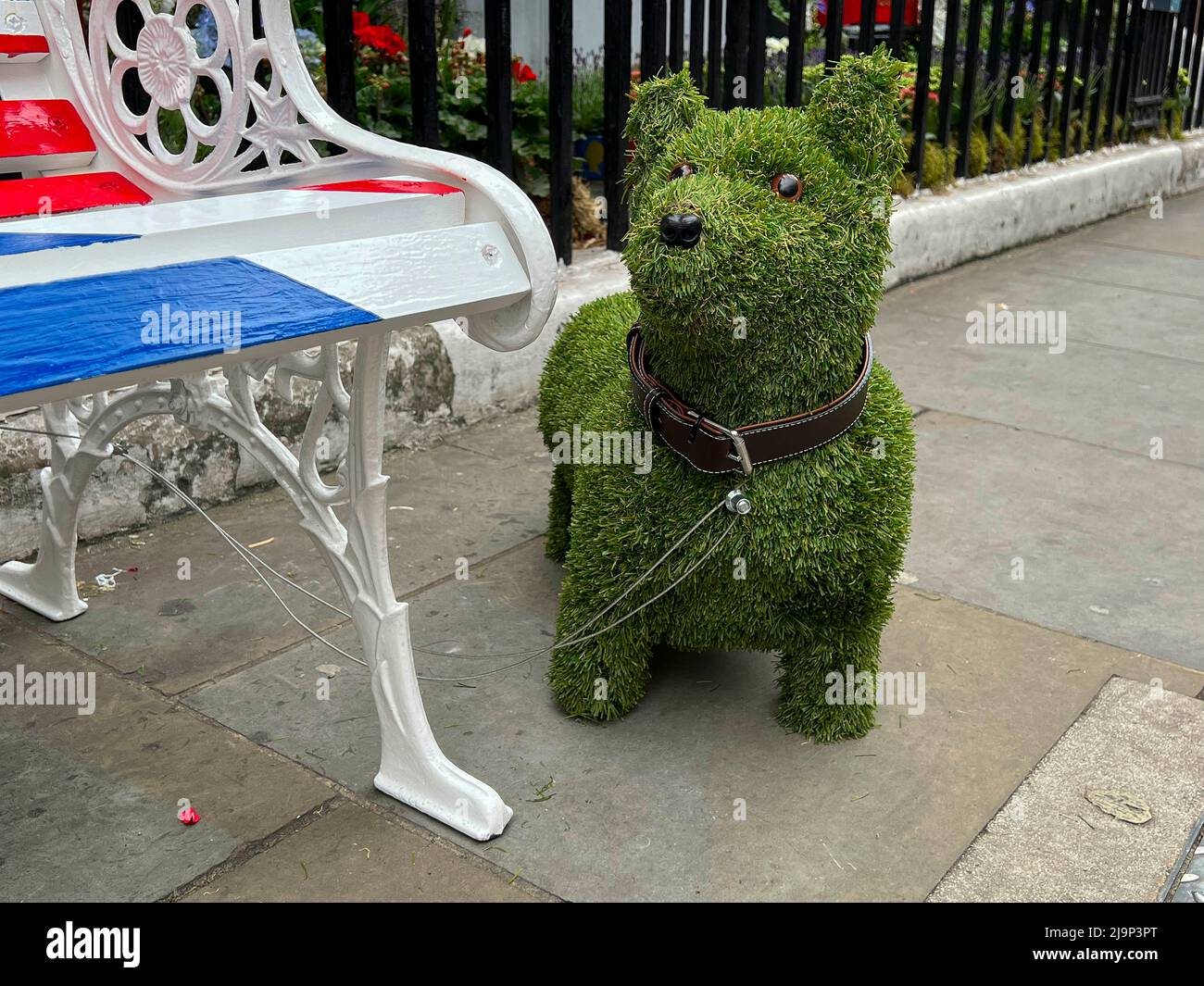 Blumenausstellungen zur Feier des Platin-Jubiläums der Königin werden im Chelsea in Bloom 2022 in London zu sehen sein. Die alternative Blumenkunst-Show transform Stockfoto