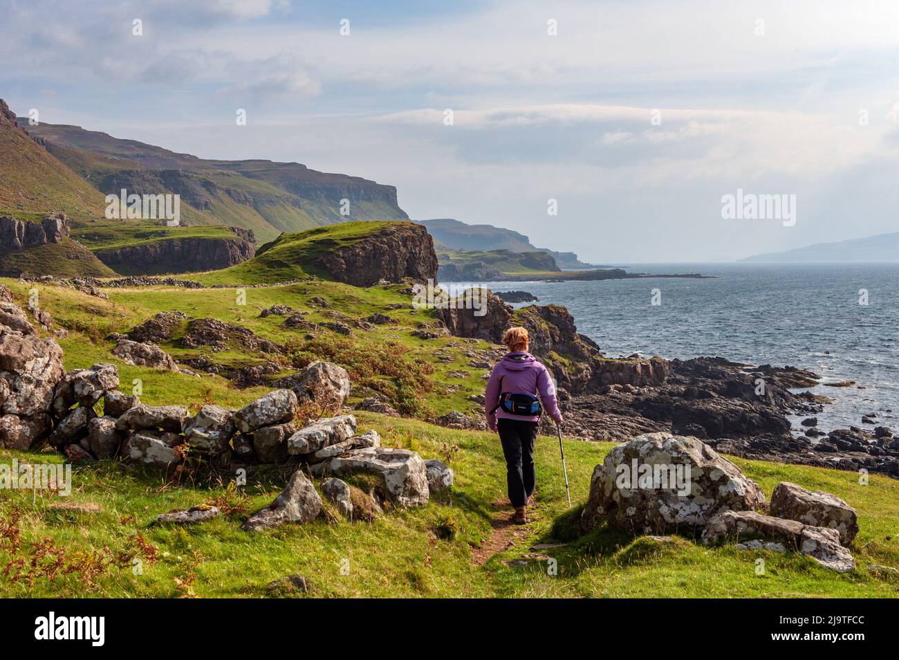 Wandern auf dem Treshnish Coastal Path auf der Isle of Mull, Schottland Stockfoto