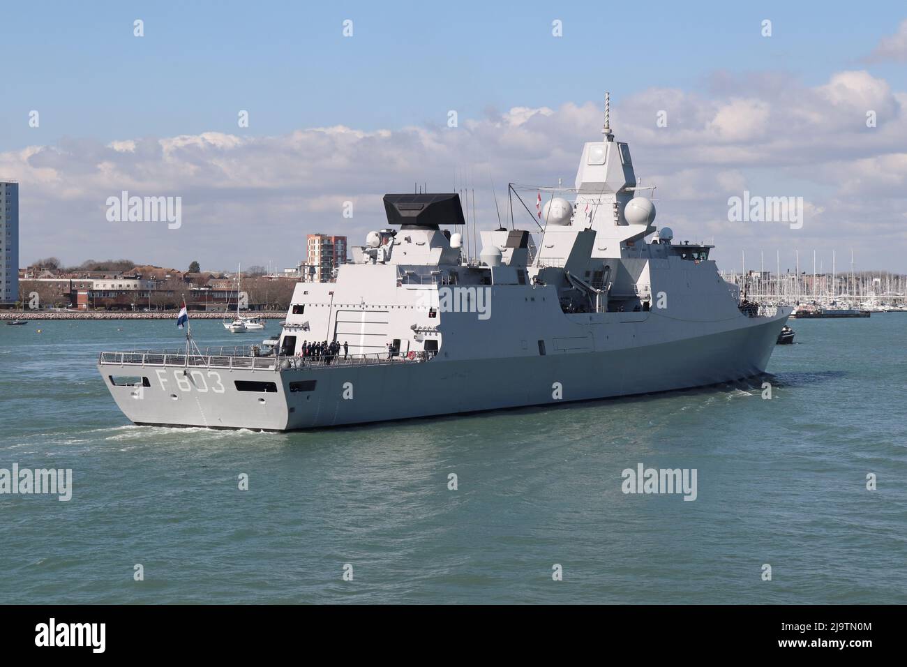 Die Royal Netherlands Navy Fregatte HNLMS TROMP kommt zum Marinestützpunkt für einen Besuch Stockfoto