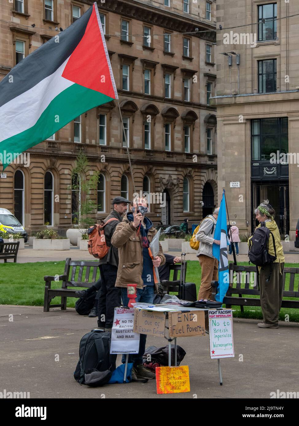 Glasgow, Schottland. VEREINIGTES KÖNIGREICH. 7.. Mai 2022: Ein Stopp des Krieges in der Ukraine Protest auf dem George Square. Stockfoto
