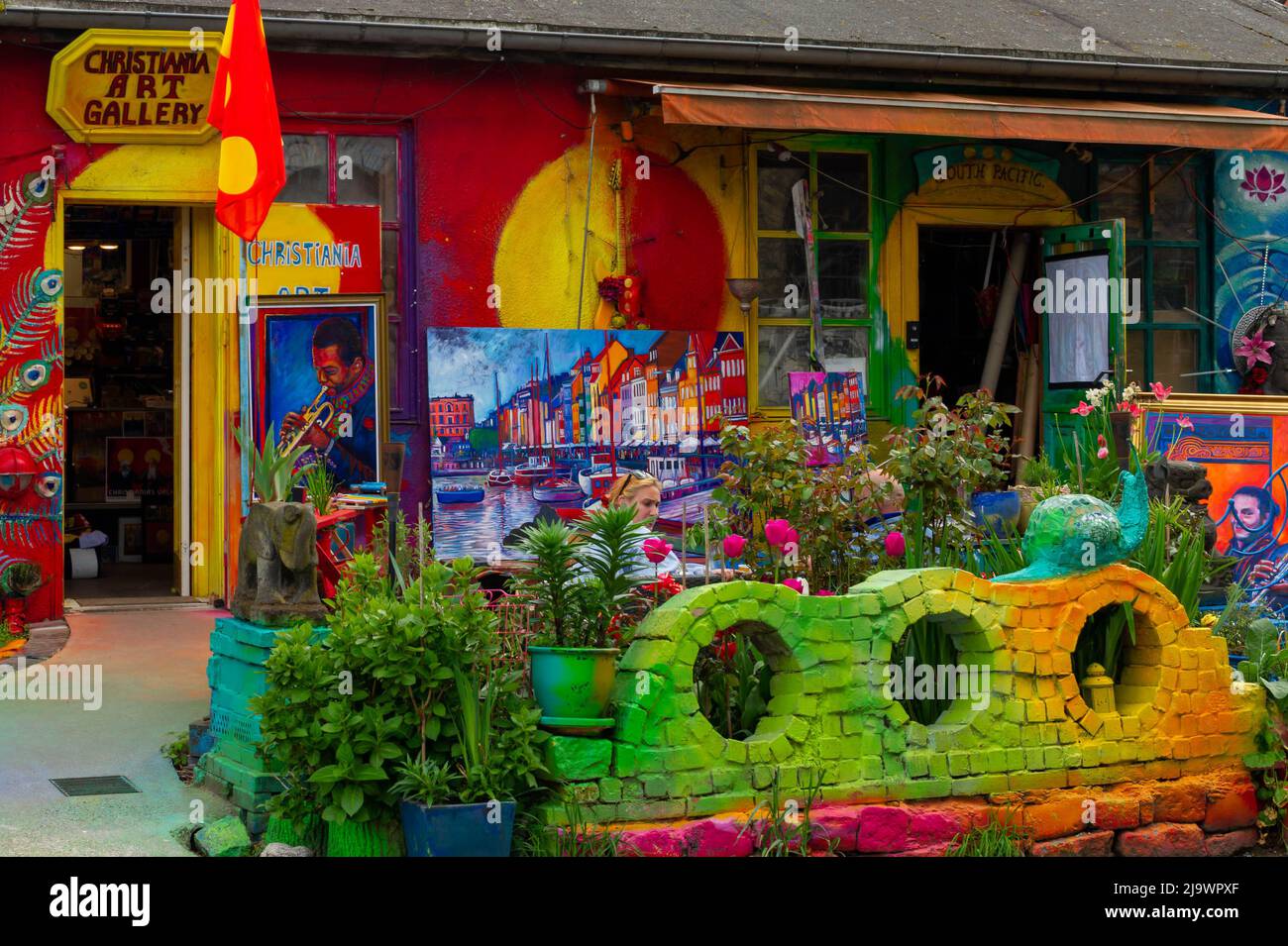 Die Kunstgalerie in Christiania Free Town, Kopenhagen, Dänemark Stockfoto