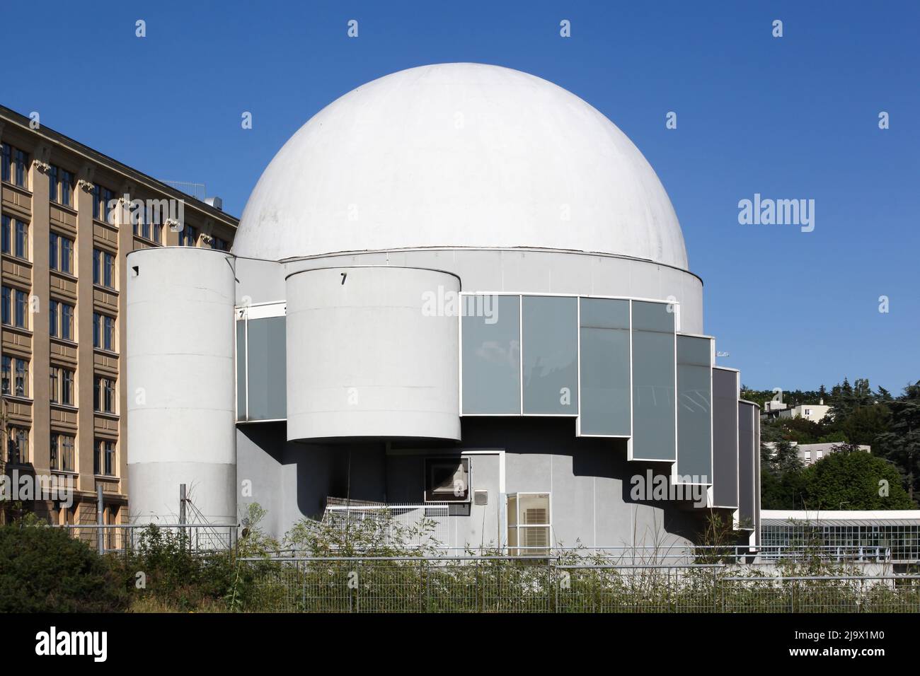 Saint-Etienne, Frankreich - 21. Juni 2020: Planetarium in Saint-Etienne, Frankreich Stockfoto