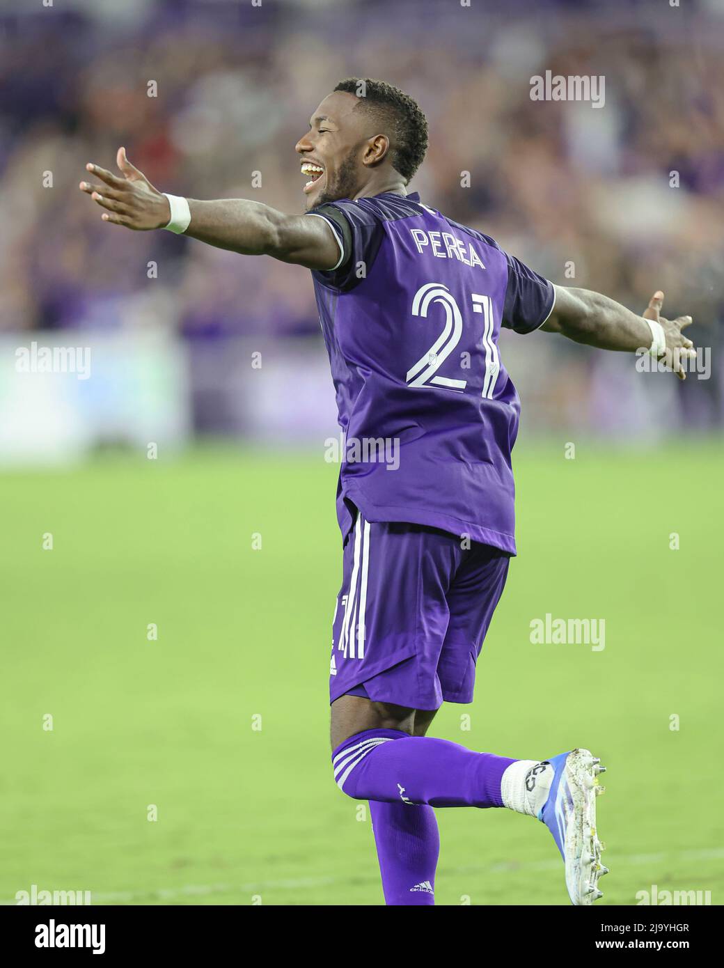 Orlando, FL: Der Mittelfeldspieler César Araújo (5) von Orlando City erzielt während des Spiels der Lamar Hunt U.S. Cup Round of 16 gegen die Inter Miam einen weiteren Penny-Kick Stockfoto