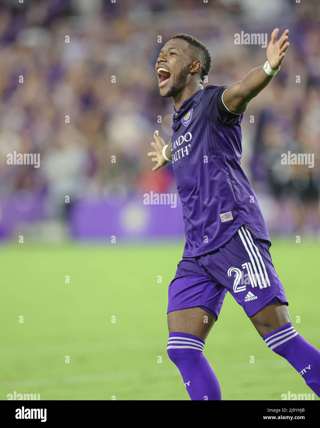 Orlando, FL: Der Mittelfeldspieler César Araújo (5) von Orlando City erzielt während des Spiels der Lamar Hunt U.S. Cup Round of 16 gegen die Inter Miam einen weiteren Penny-Kick Stockfoto