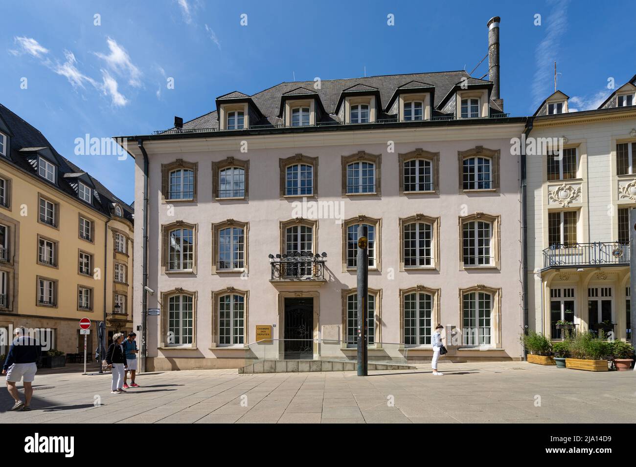 Luxemburg-Stadt, Mai 2022. Außenansicht des Abgeordnetenhauses im Stadtzentrum Stockfoto