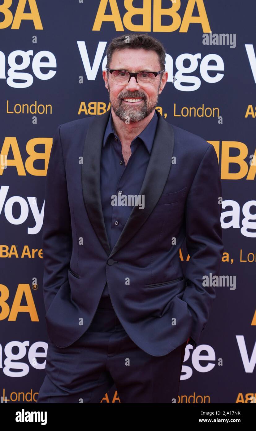 Regisseur Baillie Walsh beim Start des digitalen Konzerts von Abba