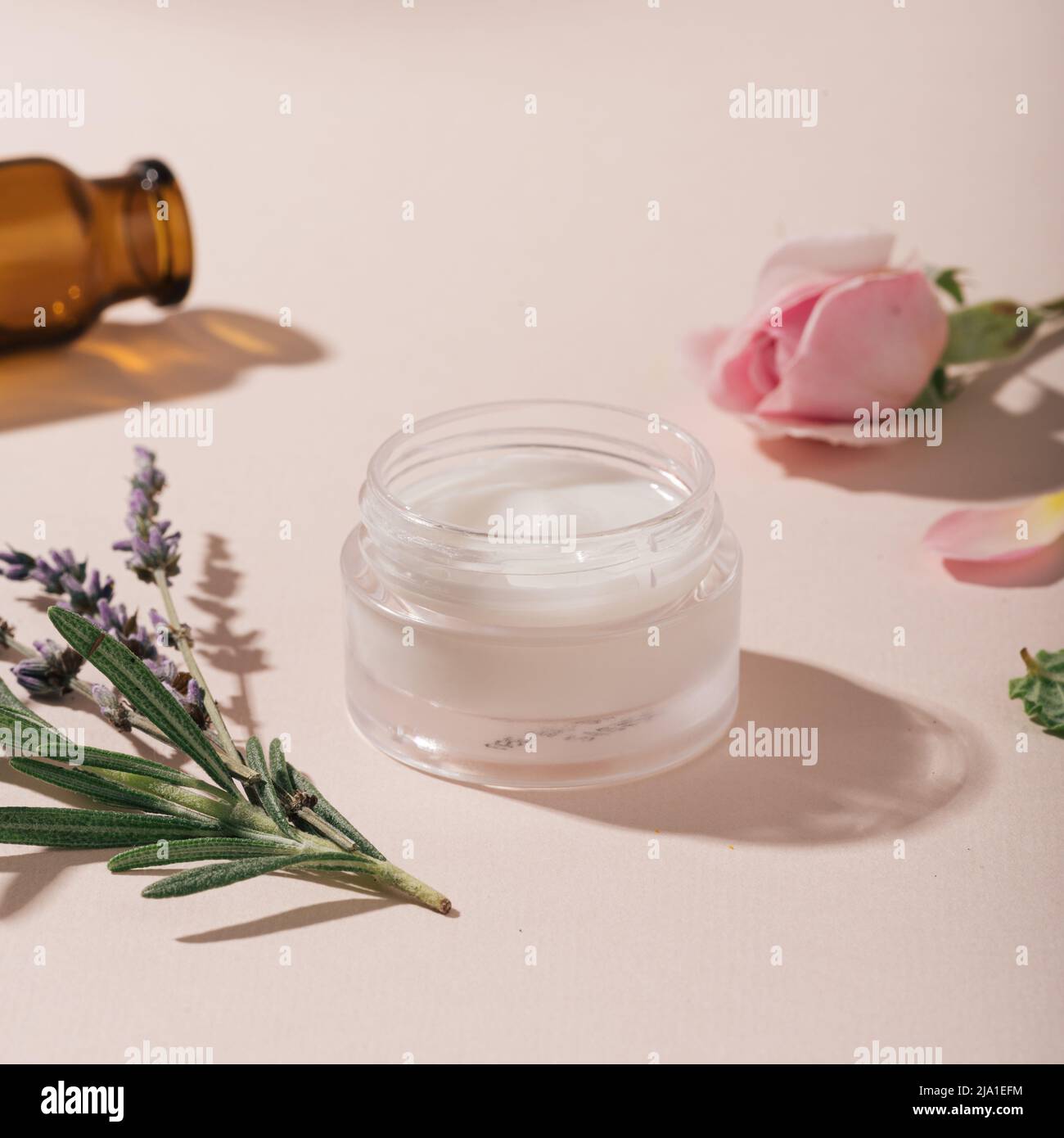 Naturkosmetik und Heilkräuter Stockfoto