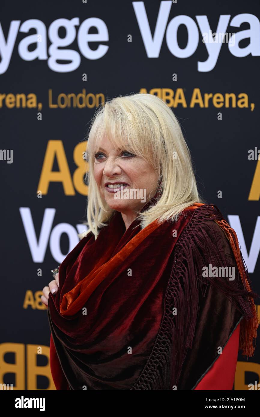LONDON 20220526 die Elaine Paige kommt zur Gala-Premiere des ABBA Voyage-Konzerts in der ABBA-Arena im Queen Elizabeth Olympic Park in London. Foto Pontus Lundahl / TT kod 10050 Stockfoto