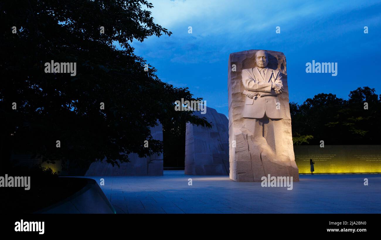 Martin Luther King Jr. Memorial bei Blue Hour Sunset in Washington DC Stockfoto