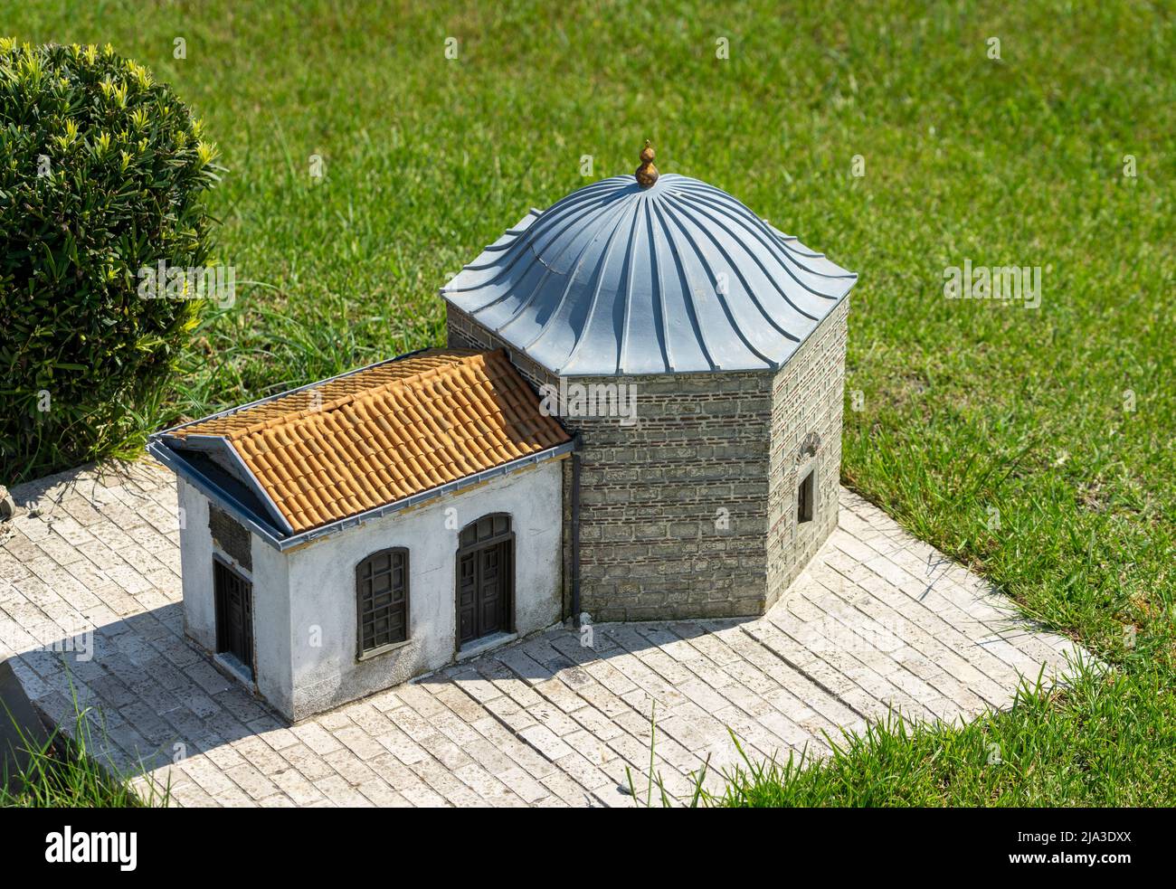 Ertugrul Gazi Grab im Miniatürk Park von Istanbul, Türkei. Stockfoto