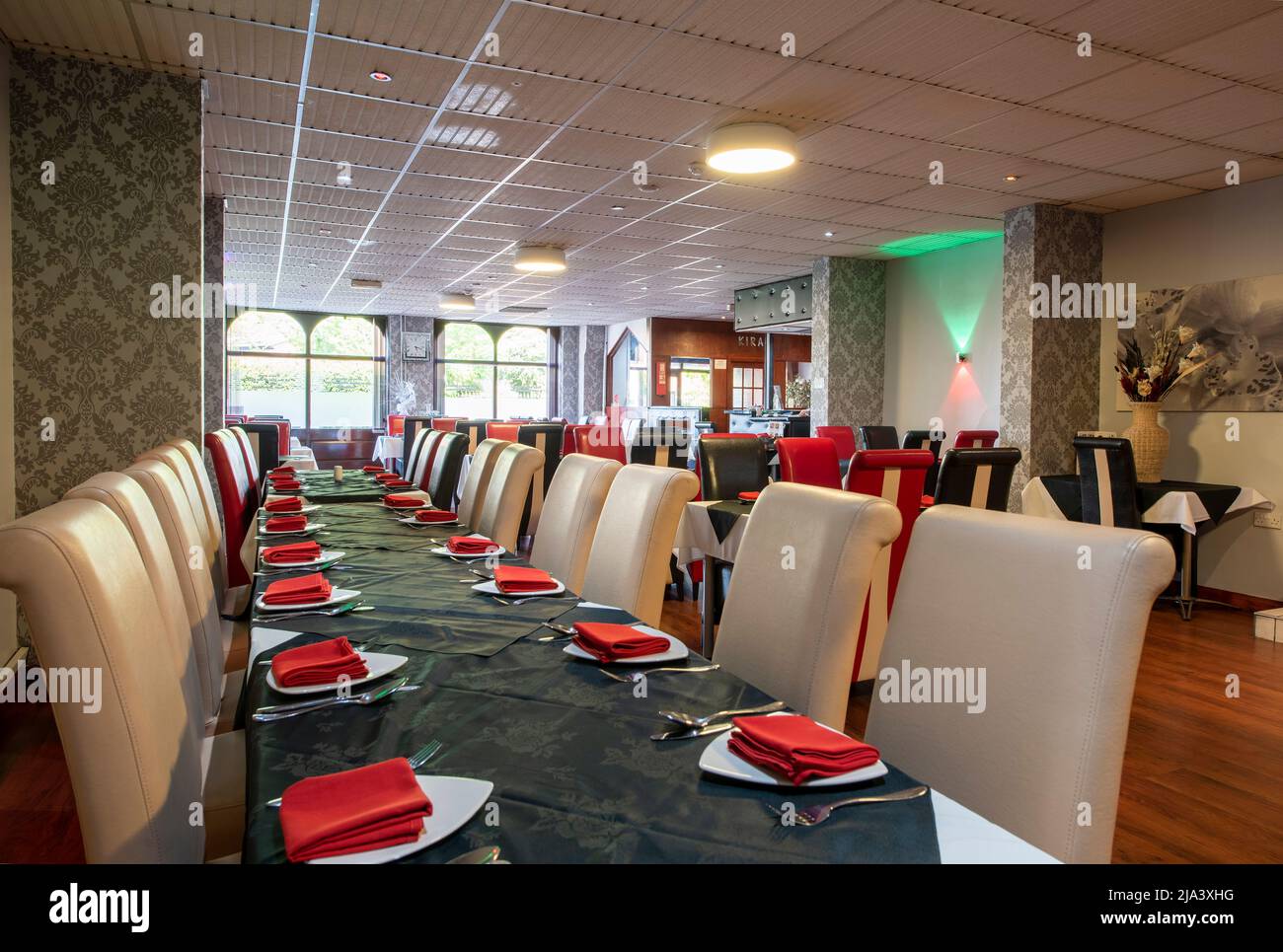 Blick auf Kiran's Balti und das authentische indische und bangladeschische Restaurant. Stockfoto