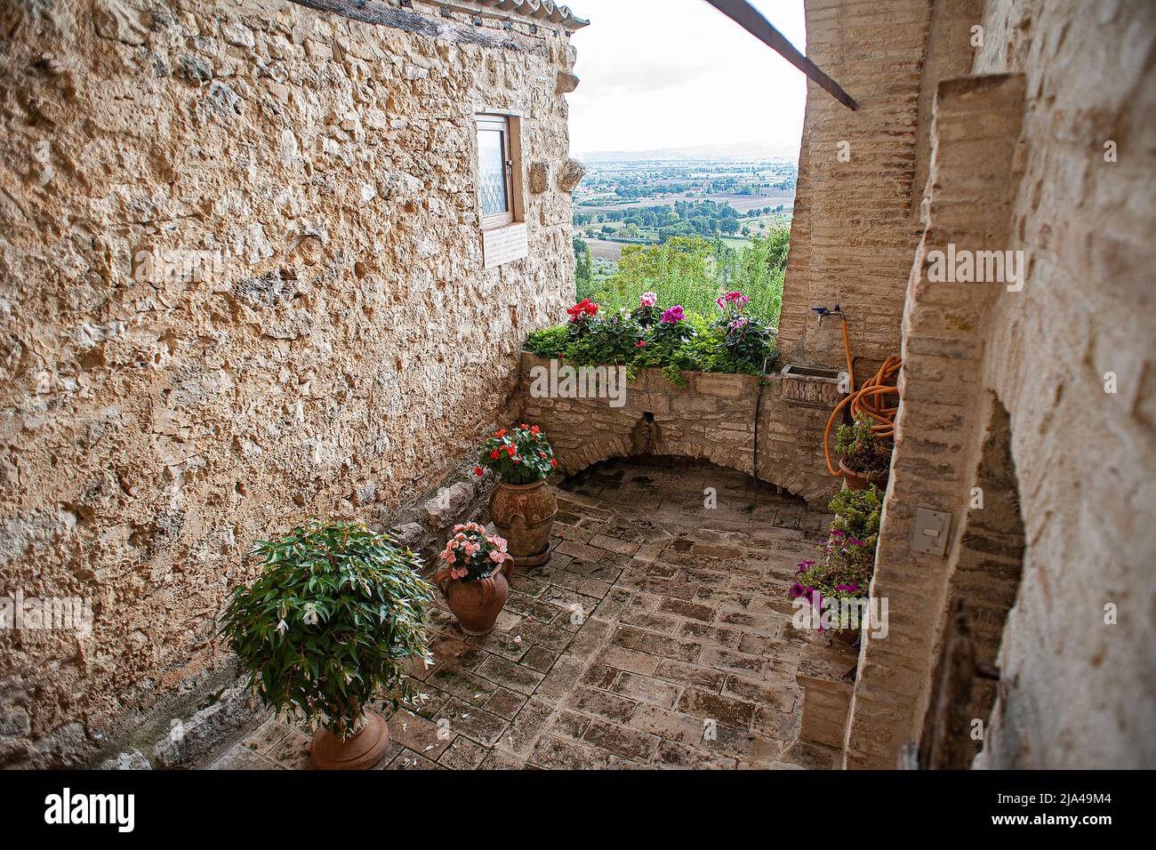 Garten der Heiligen Klara im Kloster San Damiano, Assisi, Italien Stockfoto