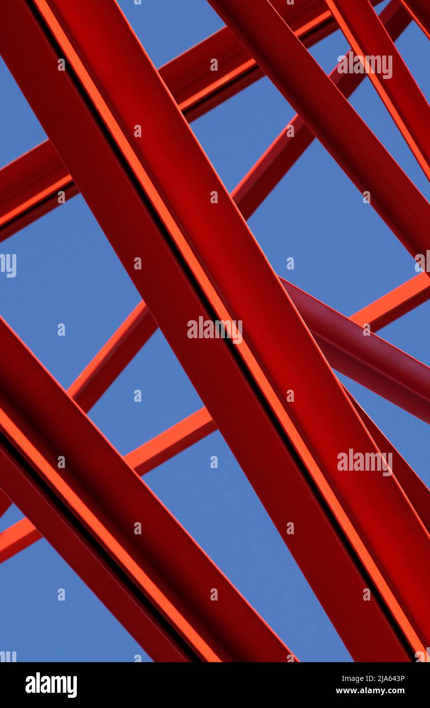 Eine lackierte Stahlstützkonstruktion Stockfoto