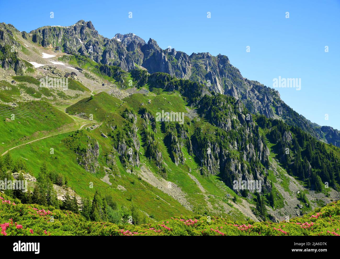 Berglandschaft im Naturschutzgebiet Aiguilles Rouges, Graian Alps, Frankreich, Europa. Stockfoto