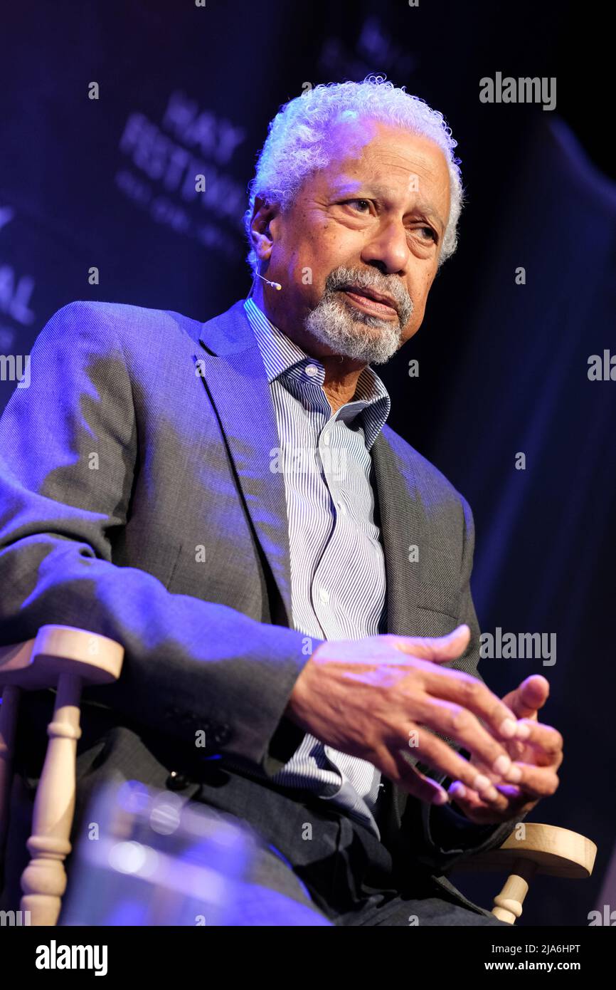 Hay Festival, Hay on Wye, Wales, Großbritannien – Samstag, 28.. Mai 2022 – Abdulrazak Gurnah, Nobelpreisträger für Literatur, spricht am dritten Tag des diesjährigen Hay Festivals über sein Buch Afterlives – Foto Steven May / Alamy Live News Stockfoto