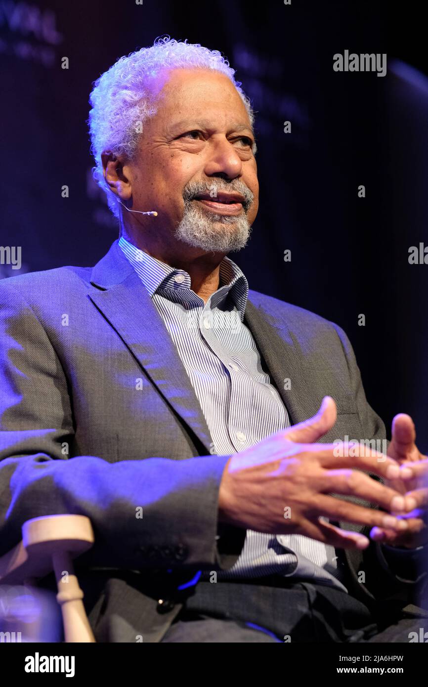 Hay Festival, Hay on Wye, Wales, Großbritannien – Samstag, 28.. Mai 2022 – Abdulrazak Gurnah, Nobelpreisträger für Literatur, spricht am dritten Tag des diesjährigen Hay Festivals über sein Buch Afterlives – Foto Steven May / Alamy Live News Stockfoto