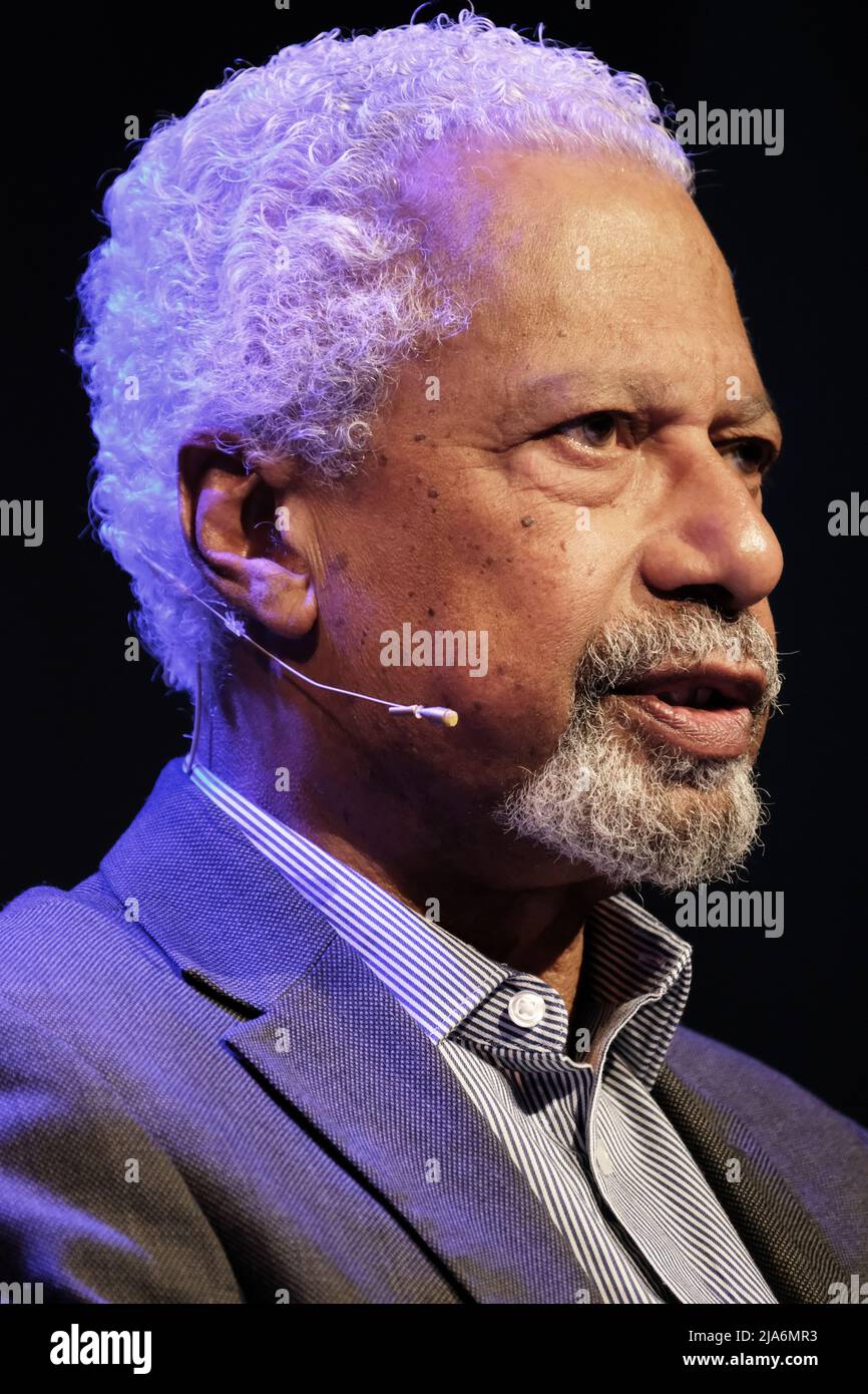 Hay Festival, Hay on Wye, Wales, Großbritannien – Samstag, 28.. Mai 2022 – Abdulrazak Gurnah, Nobelpreisträger für Literatur, spricht am dritten Tag des diesjährigen Hay Festivals über sein Buch Afterlives – Foto Steven May / Alamy Live News Stockfoto