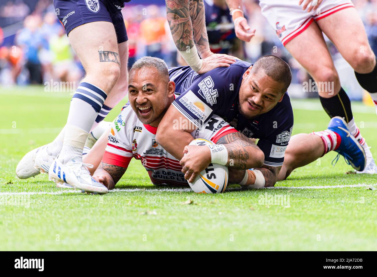 LONDON, GROSSBRITANNIEN. 28., Mai 2022. Krisnan Inu von Leigh Centurions kann es beim ab Sundecks 2022 Cup Finale 1895 - Featherstone Rovers vs Leigh Centurions am Samstag, den 28. Mai 2022, im Tottenham Hotspur Stadium versuchen. LONDON, ENGLAND. Kredit: Taka G Wu/Alamy Live Nachrichten Stockfoto