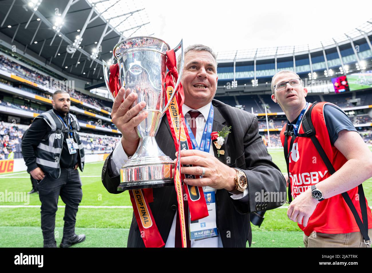 LONDON, GROSSBRITANNIEN. 28., Mai 2022. Derek Beaumont - Besitzer von ab Sonnendecks während des ab Sonnendecks 2022 Cup Finales 1895 - Featherstone Rovers vs Leigh Centurions im Tottenham Hotspur Stadium am Samstag, den 28. Mai 2022. LONDON, ENGLAND. Kredit: Taka G Wu/Alamy Live Nachrichten Stockfoto