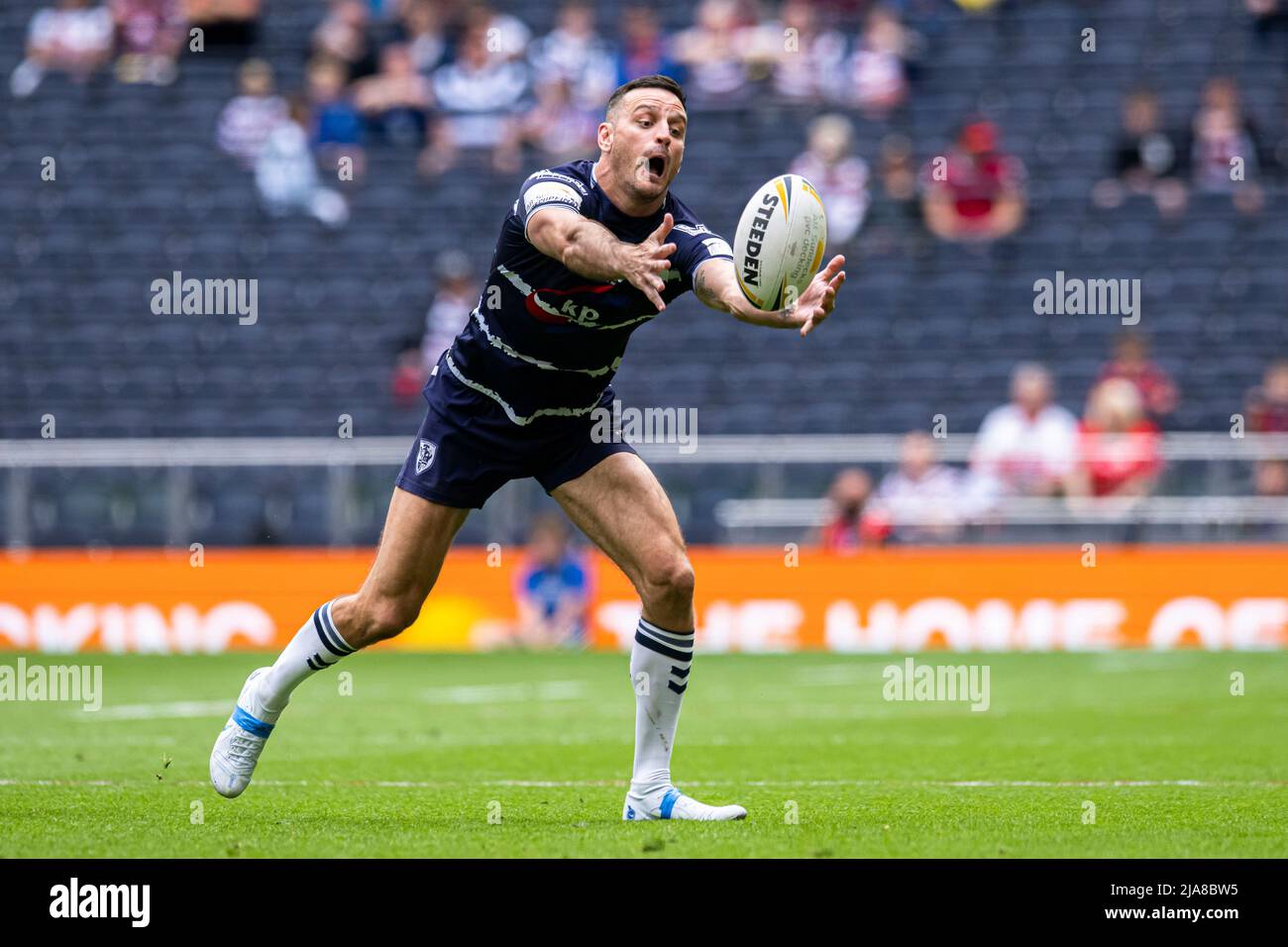LONDON, GROSSBRITANNIEN. 28., Mai 2022. Craig Hall of Featherstone Rovers in Aktion während des ab Sundecks 1895 Cup Finales 2022 - Featherstone Rovers vs Leigh Centurions im Tottenham Hotspur Stadium am Samstag, den 28. Mai 2022. LONDON, ENGLAND. Kredit: Taka G Wu/Alamy Live Nachrichten Stockfoto