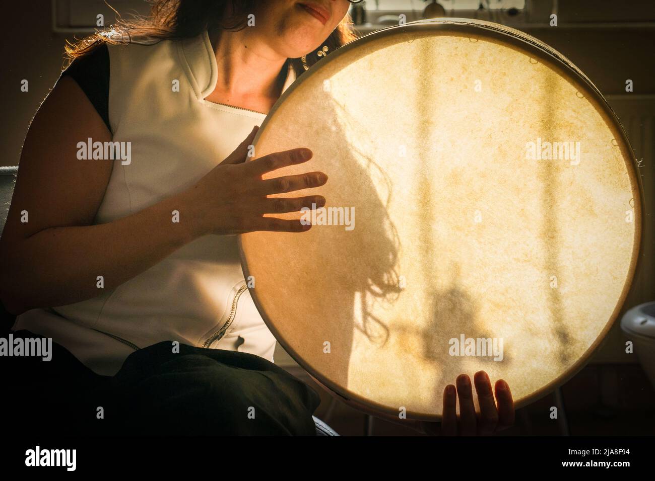Rhythm instrument -Fotos und -Bildmaterial in hoher Auflösung – Alamy