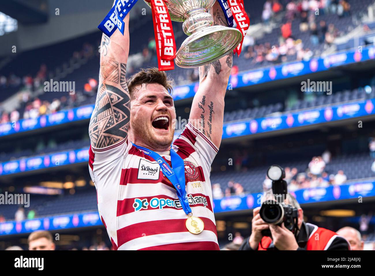 LONDON, GROSSBRITANNIEN. 28., 2022. Mai während des Finales des Betfred Challenge Cup - Wigan Warriors gegen Huddersfield Giants im Tottenham Hotspur Stadium am Samstag, 28. Mai 2022. LONDON, ENGLAND. Kredit: Taka G Wu/Alamy Live Nachrichten Stockfoto