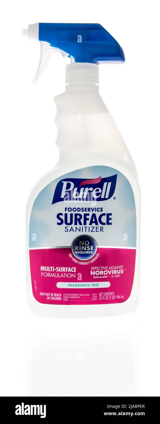 Winneconne, WI -23. April 2022: Eine Flasche Purell foodservice Surface Santizer auf einem isolierten Hintergrund Stockfoto