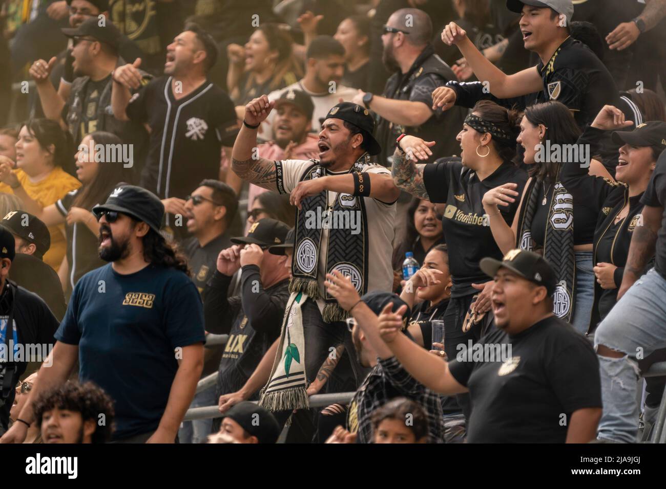 Los Angeles FC-Fans der 3252 feiern am Samstag, den 28. Mai 2022, bei der Banc ein Tor gegen die Erdbeben von San Jose in Kalifornien Stockfoto