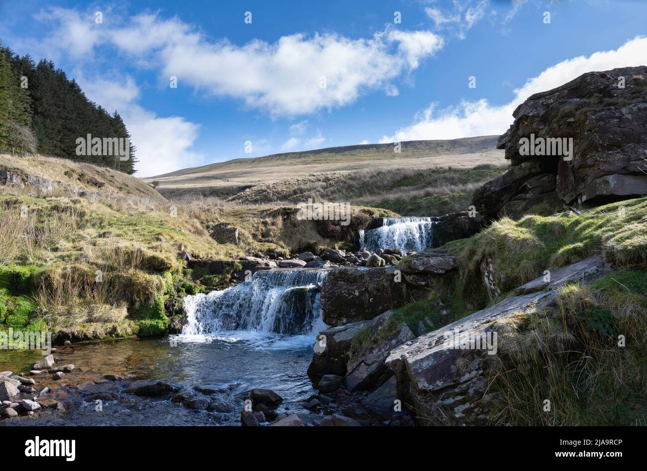 Wasserfälle am Fuße des Pen y Fan Mountain, Wales, Großbritannien. Stockfoto