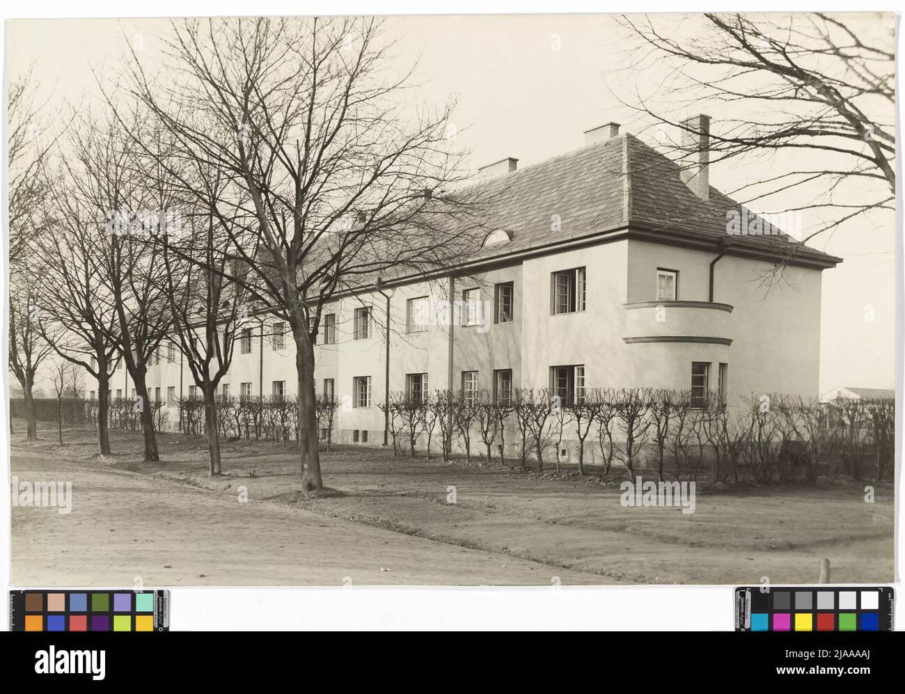 11., Zentralfriedhof - Diensthäuser (im Kindergarten). Carl (Karl) Zapletal (1876-1941), Fotograf Stockfoto