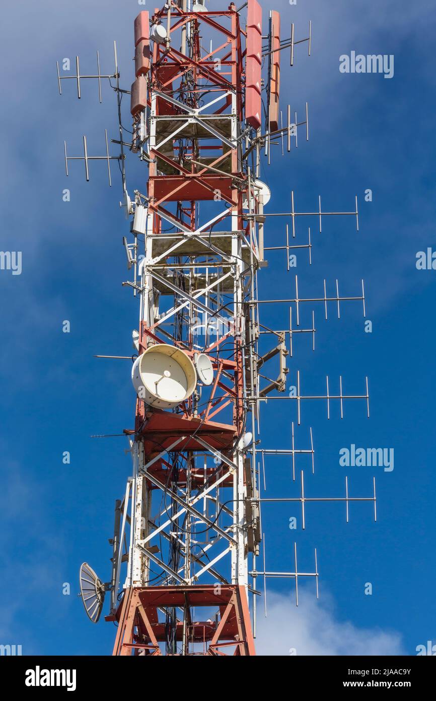Kommunikationsgeräte in der Nähe von Mijas, Costa del Sol, Provinz Malaga, Andalusien, Südspanien Stockfoto