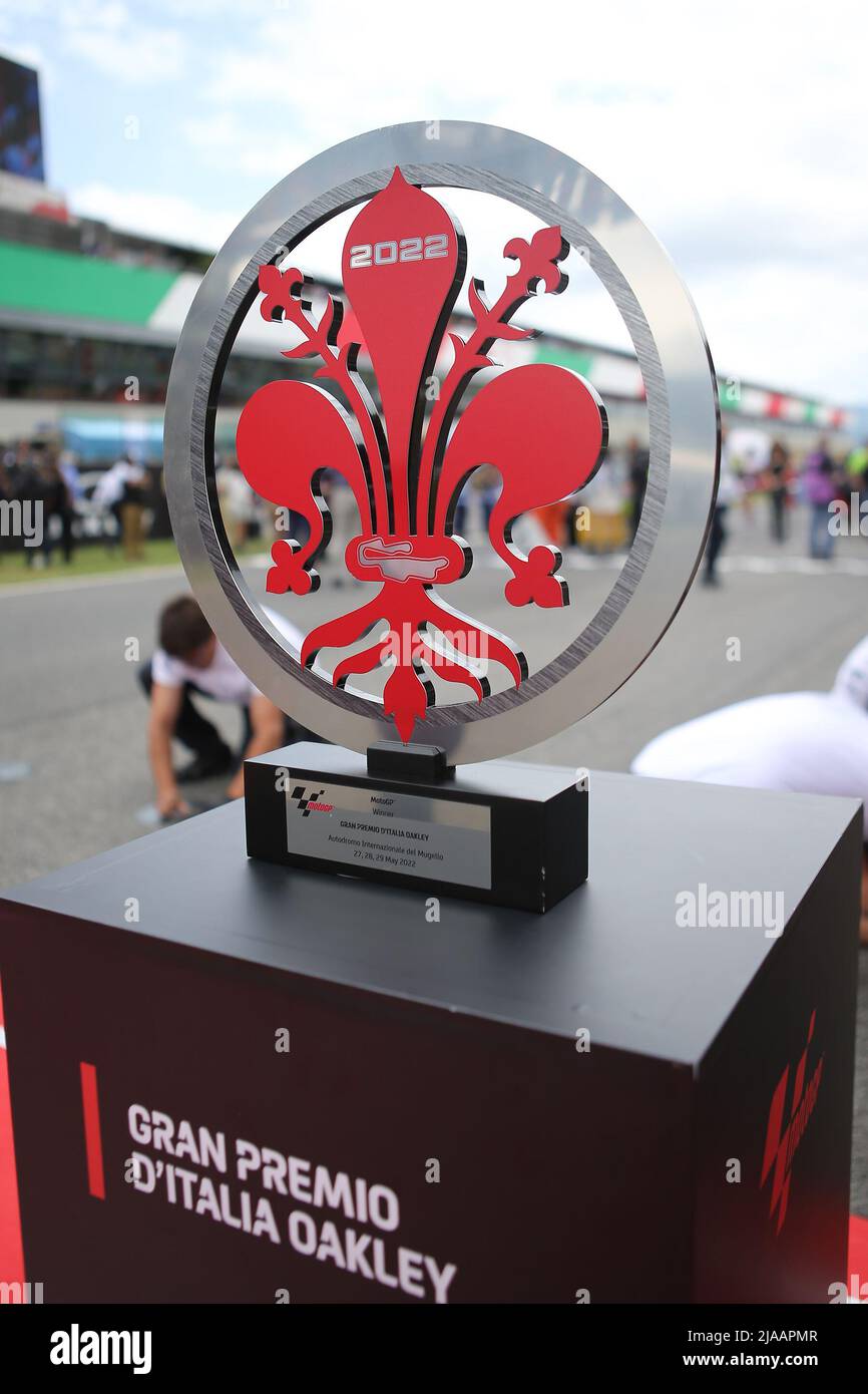 Mugello, Italien. 29.. Mai 2022. Die Siegertrophäe beim Gran Premio d’Italia Oakley auf dem Mugello Circuit, Scarperia e San Piero, Italien am 29. Mai 2022 Credit: Every Second Media/Alamy Live News Stockfoto