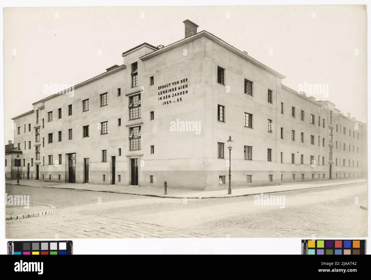 22., Stadlau - Konstanziagasse 44 / Wurmbrandgasse 18-20 - Wohnanlage KonstanziaGasse. Carl (Karl) Zapletal (1876-1941), Fotograf Stockfoto