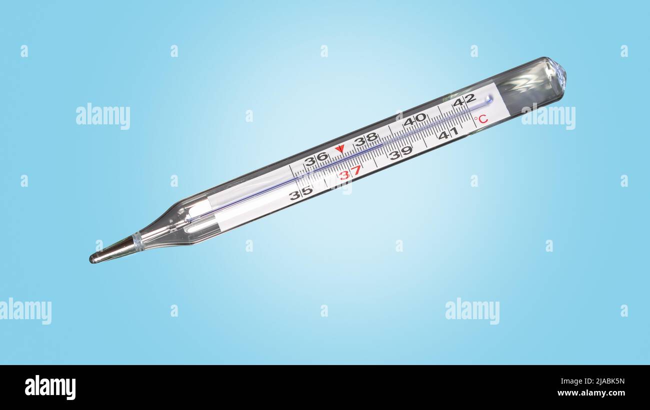 Analoges klinisches Thermometer, quecksilberfrei, kalibriert in Grad Celsius, was auf eine Temperatur von 38,5 Grad Celsius hinweist. Fieber oder Krankheit konz Stockfoto