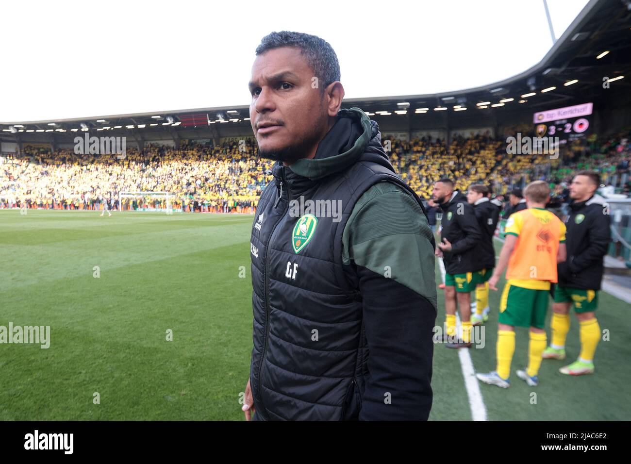 DEN HAAG - ADO Den Haag-Trainer Giovanni Franken während der zusätzlichen Zeit des niederländischen Play-off-Finalspiels zwischen ADO Den Haag und Excelsior im Cars Jeans Stadium am 29. Mai 2022 in Den Haag, Niederlande. ANP JEROEN PUTMANS Stockfoto